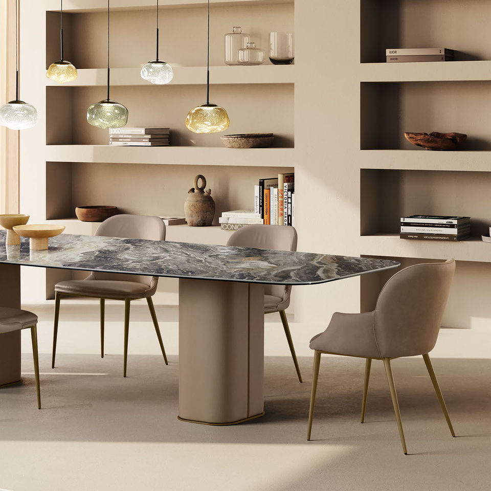 Medea Chair