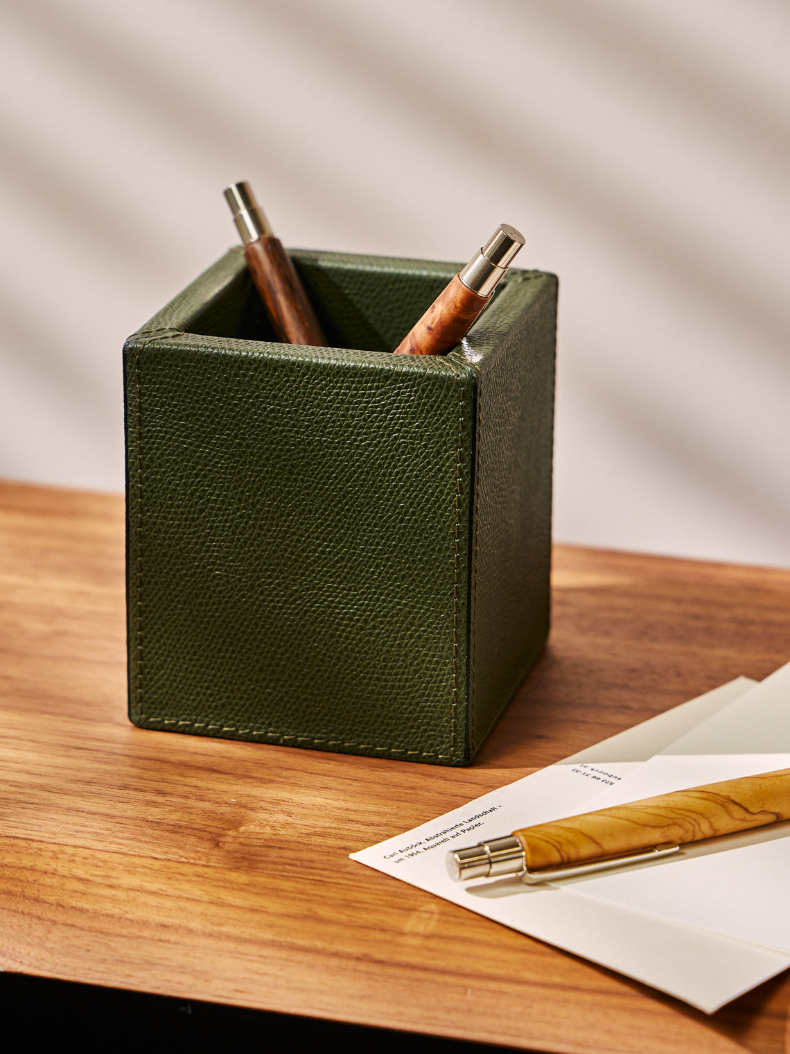 Tim Leather Pen Holder