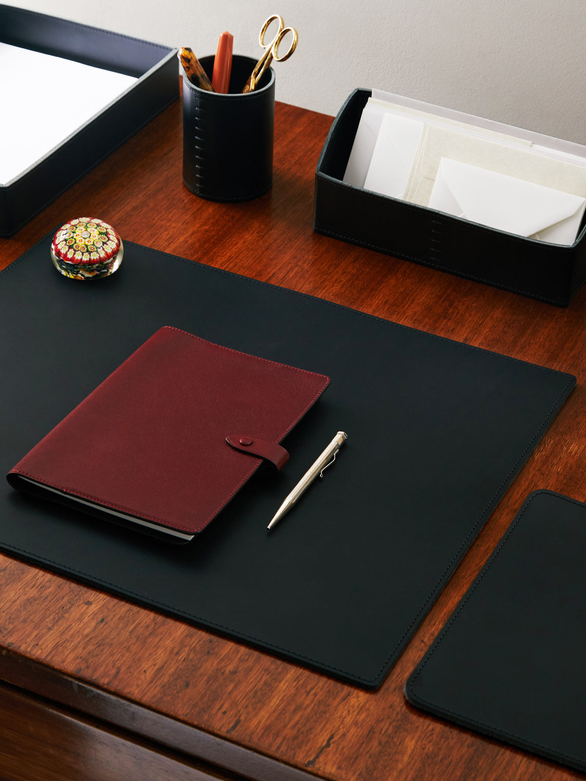 Todi Leather Desk Set