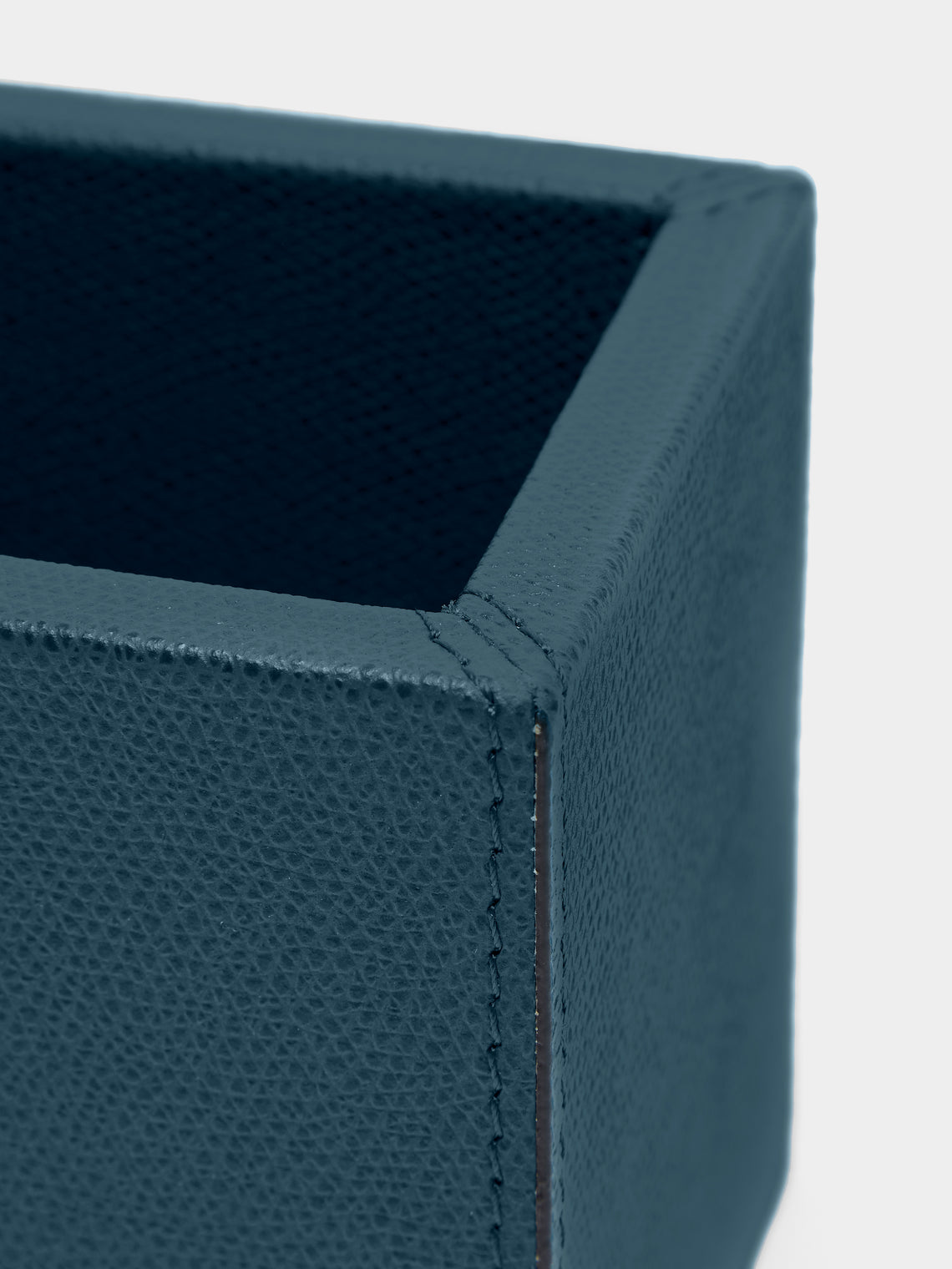 Tim Leather Pen Holder