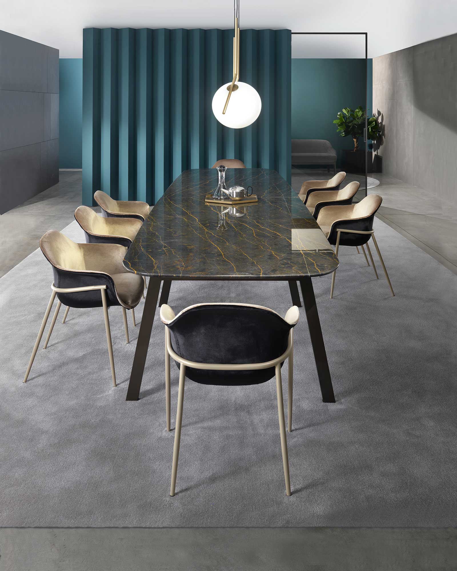 Chia Metal Base