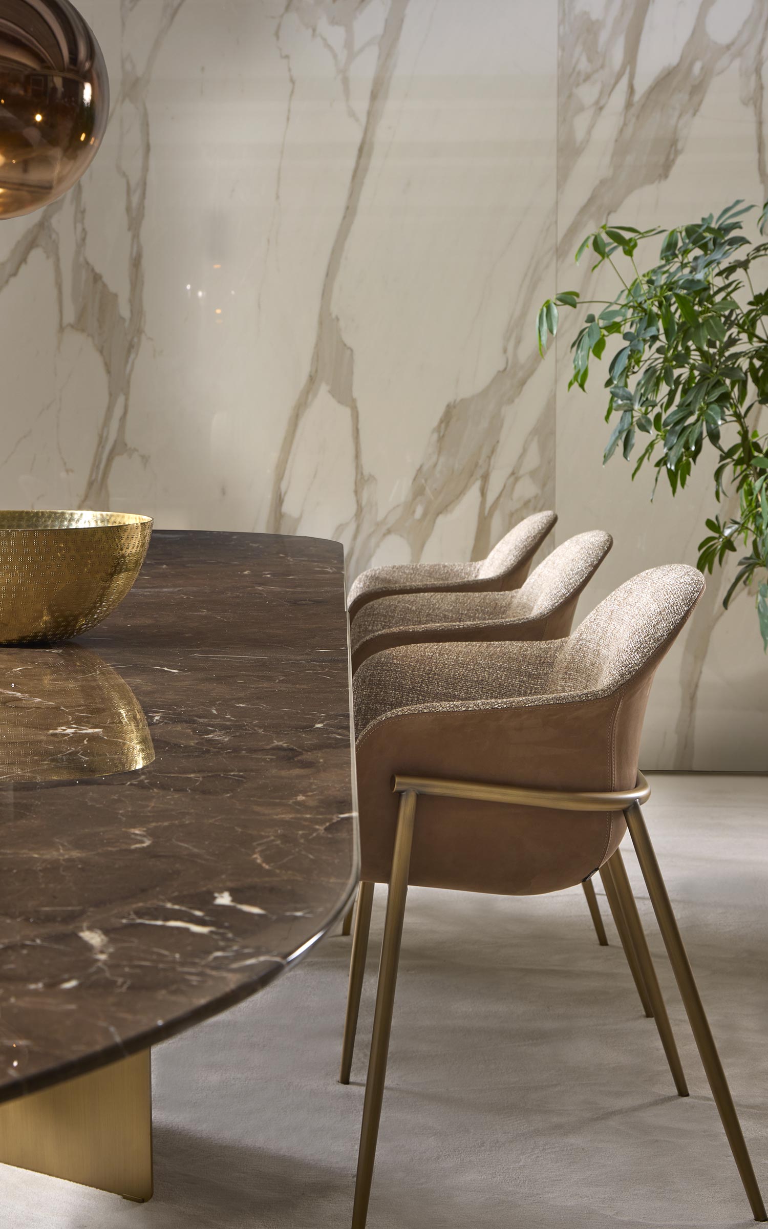 Chia Metal Base
