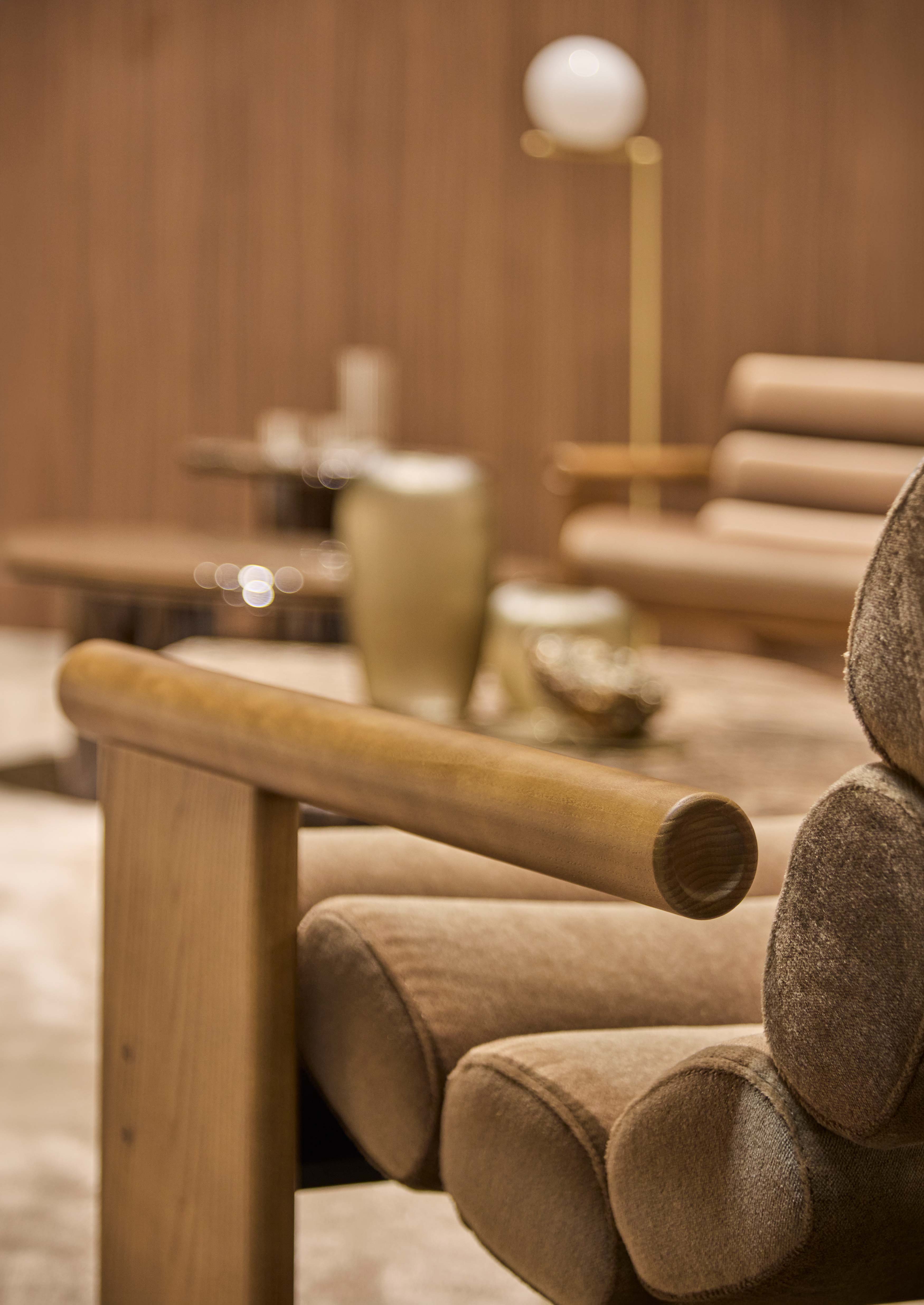 Lara Armchair