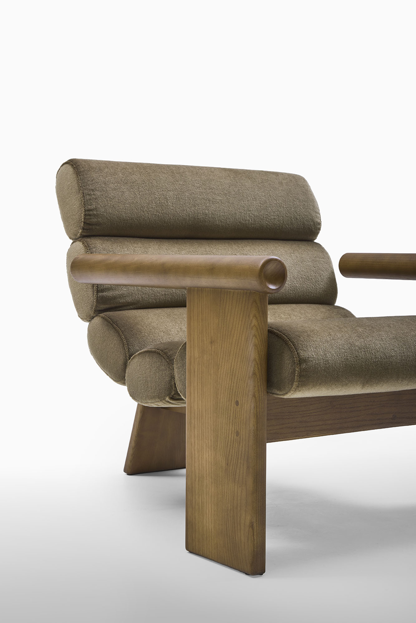 Lara Armchair