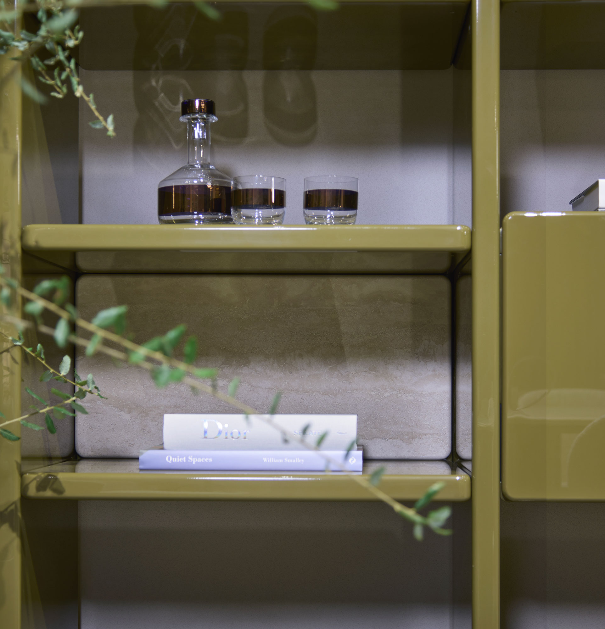 Pierre Bookshelf