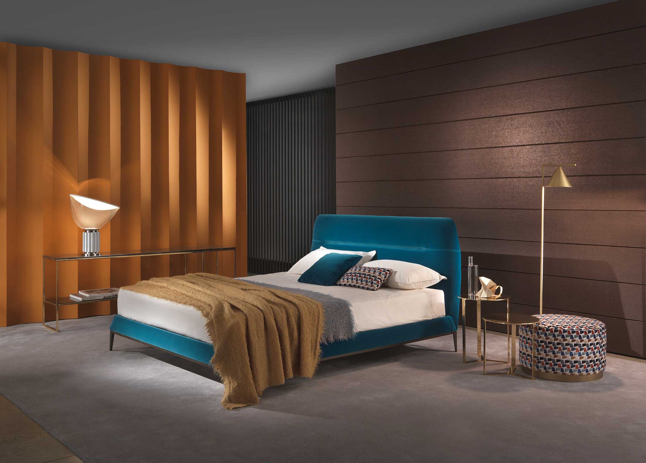 Ritz Bed
