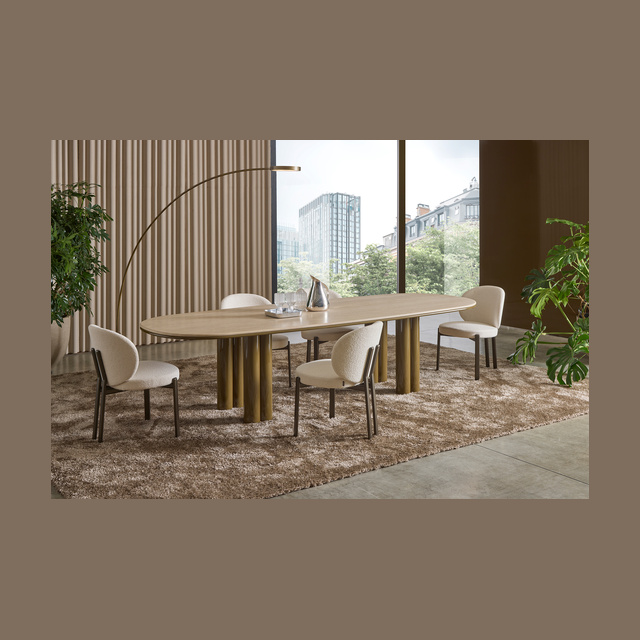 Simmy Dining Lacquered