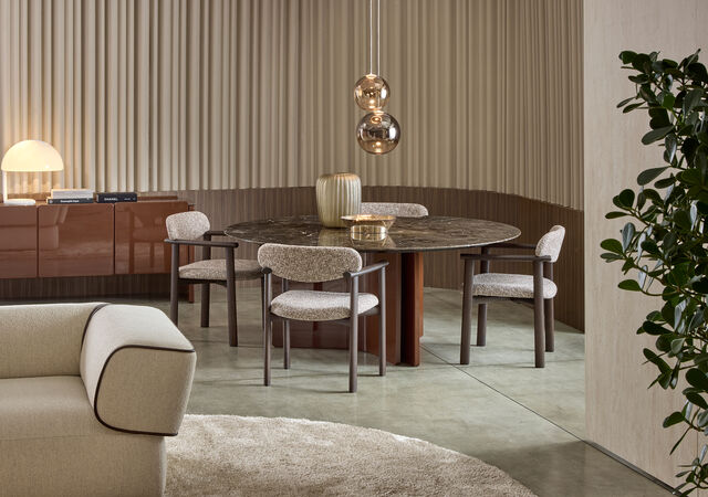 Wave Dining Round
