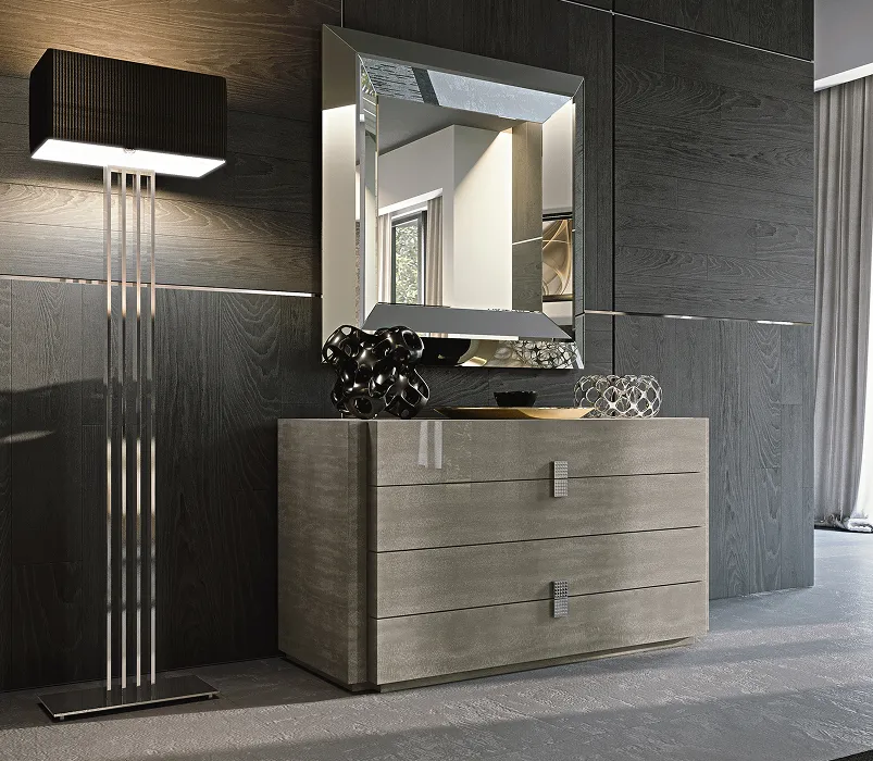 4 Drawer Dresser Secret Love