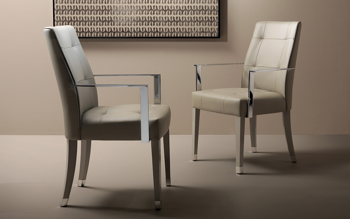 Armchair Mplace