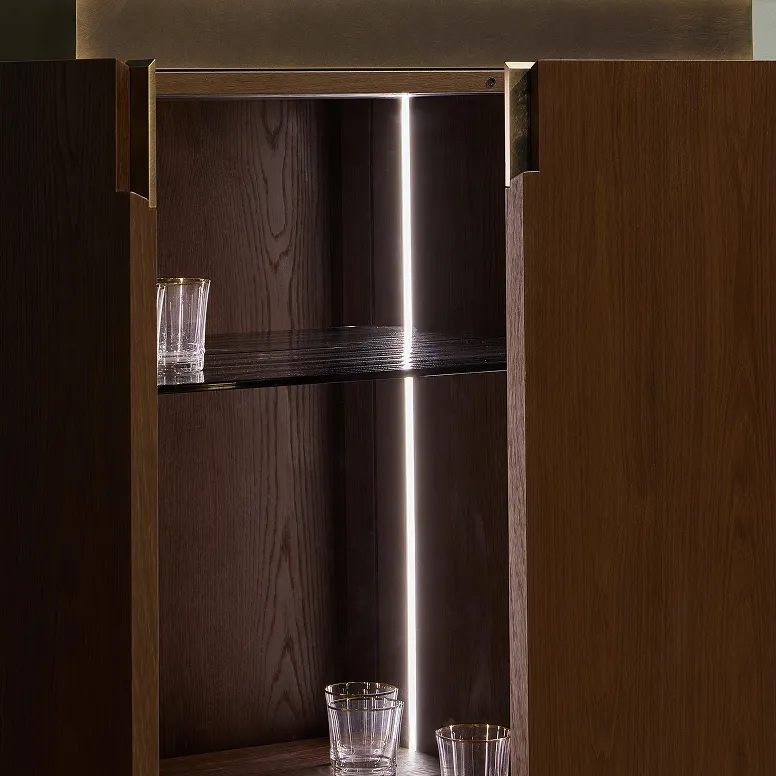 Cabinet Stay