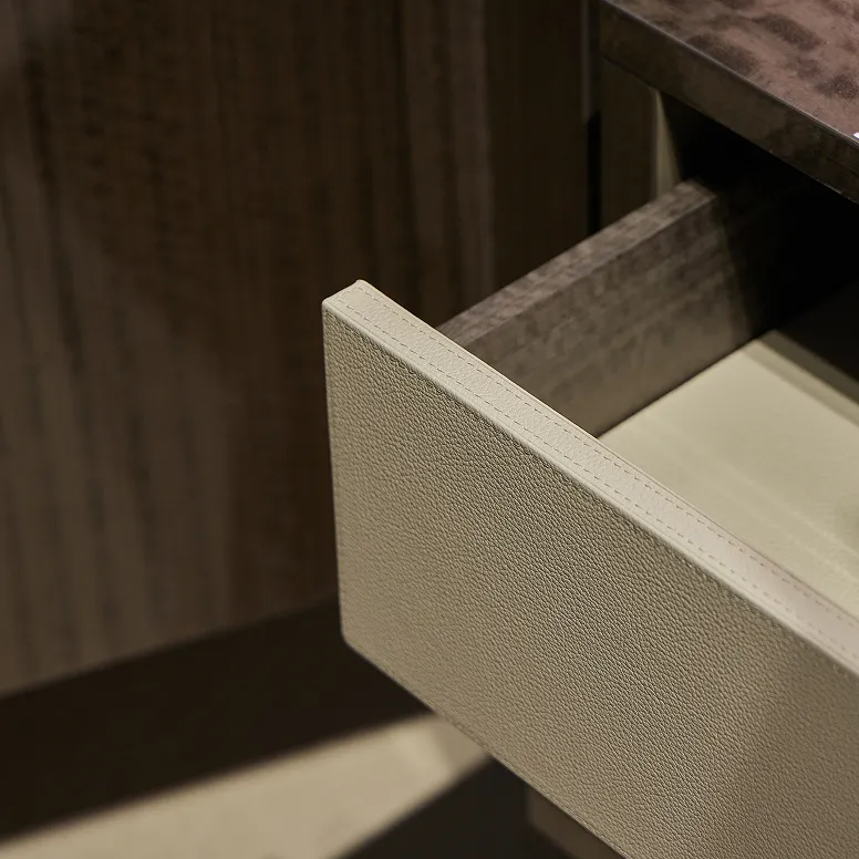 Cabinet Stay