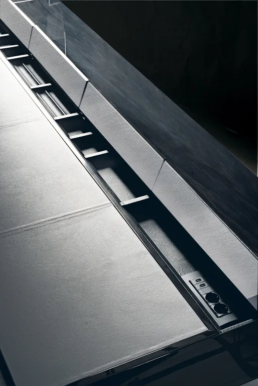Desk Black&More