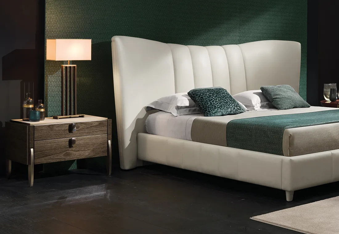 Nighstand Fashion Affair