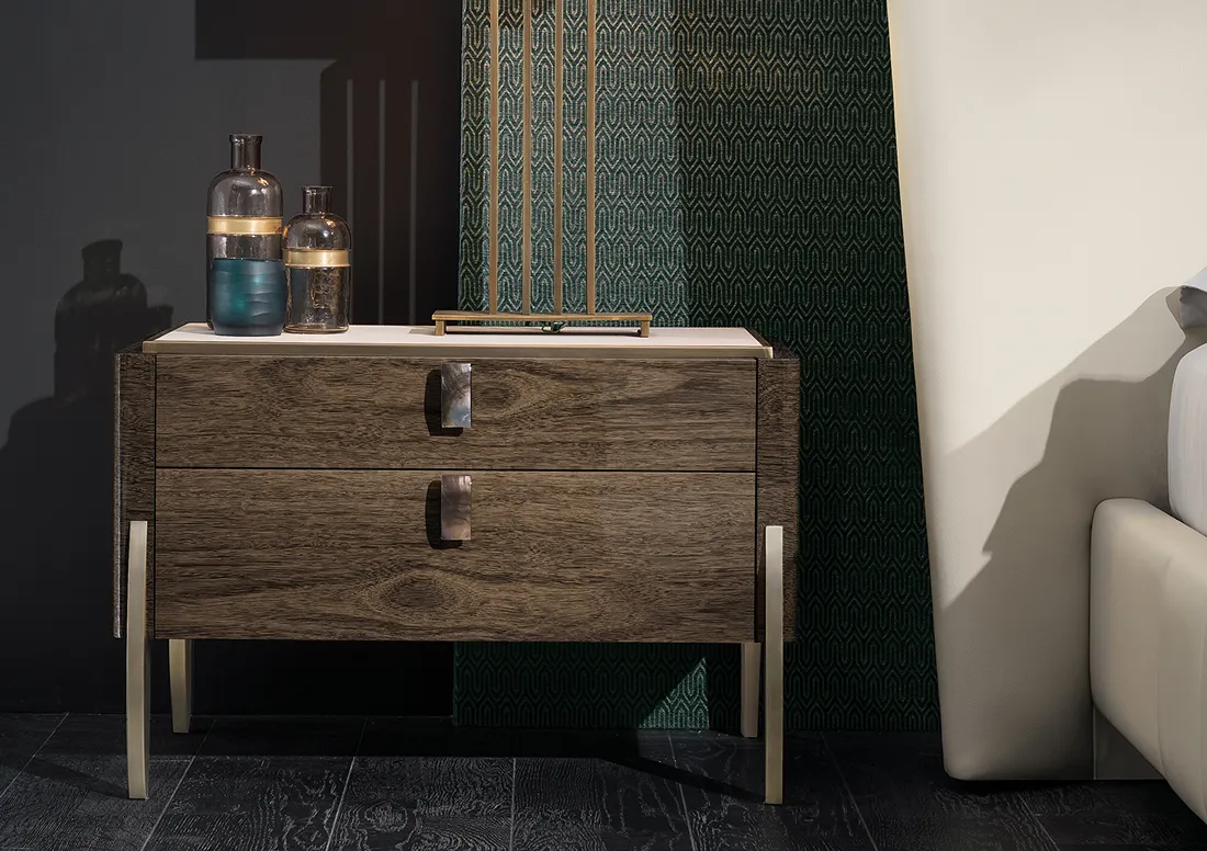 Nighstand Fashion Affair