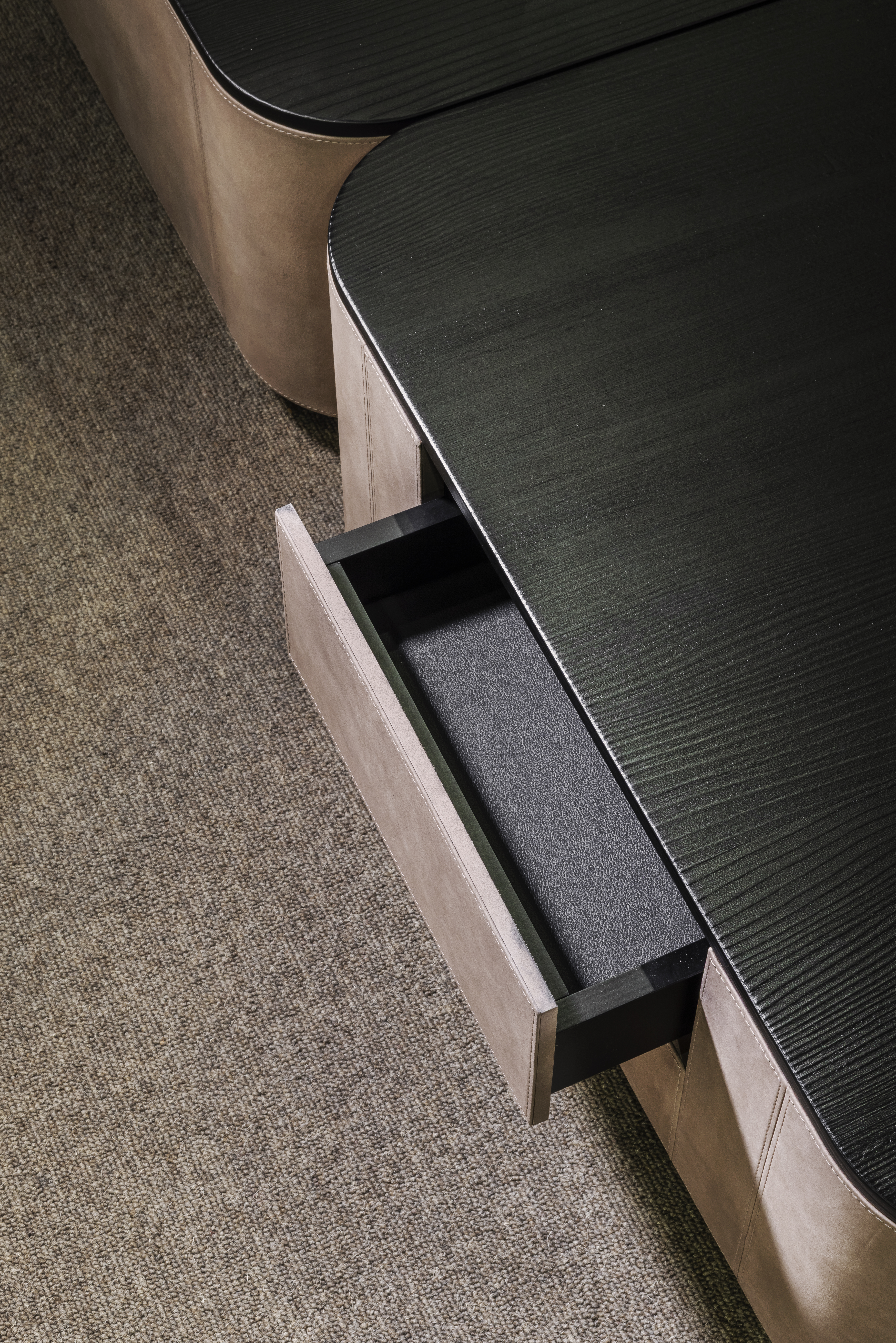 Rectangular coffee table – New Mood Collection