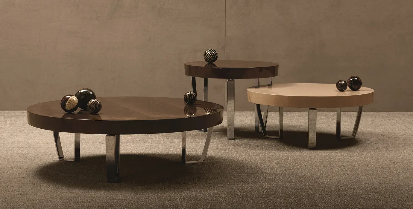 Red Carpet Round Coffee Table
