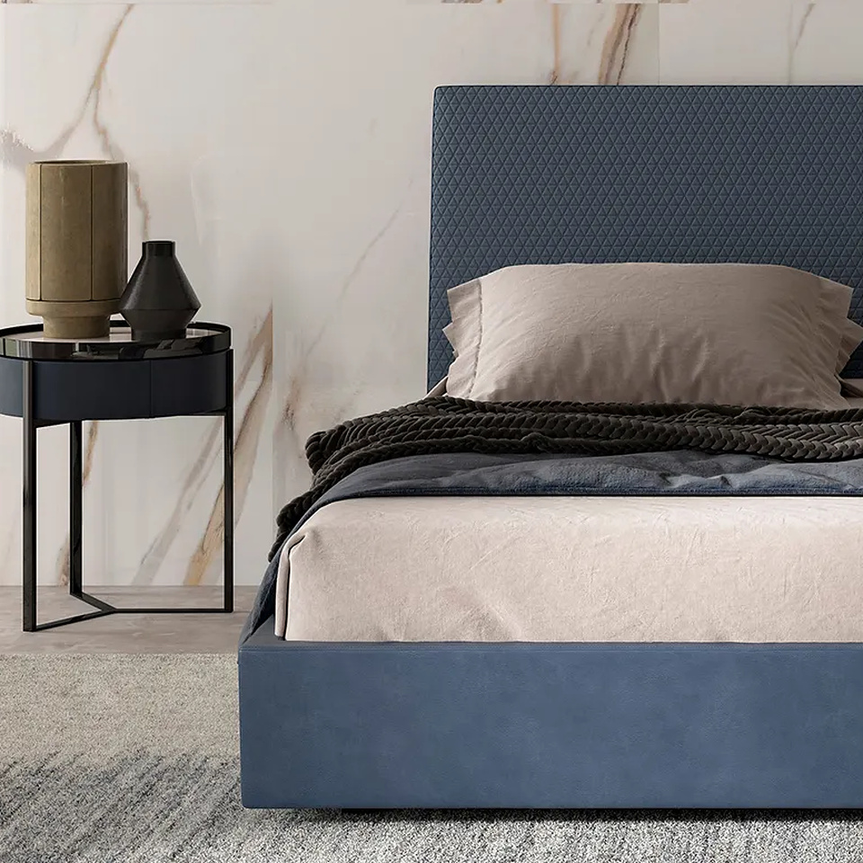 Round nightstand Must Have