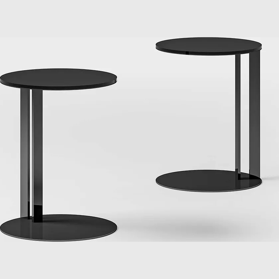 Round side table Must Have