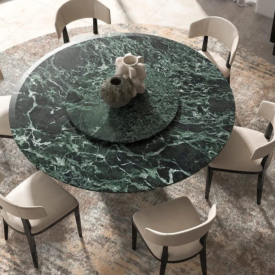 Round table Must Have