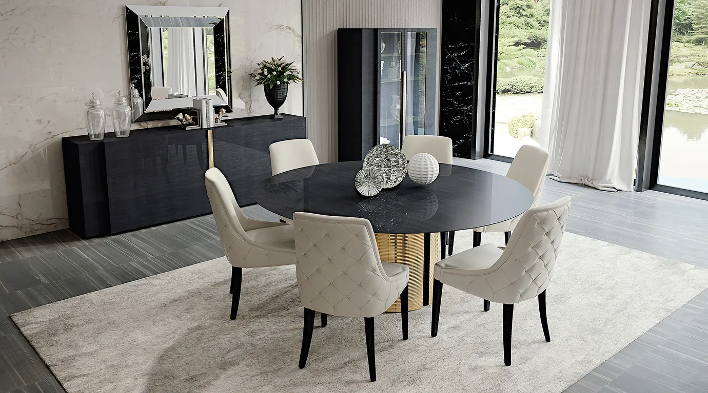 Round Table Secret Love
