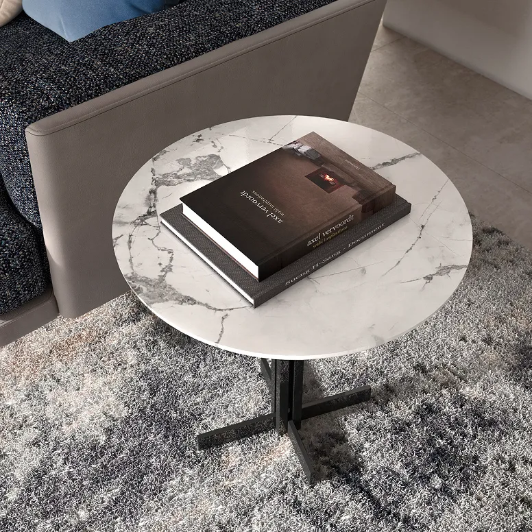 Side table Must Have