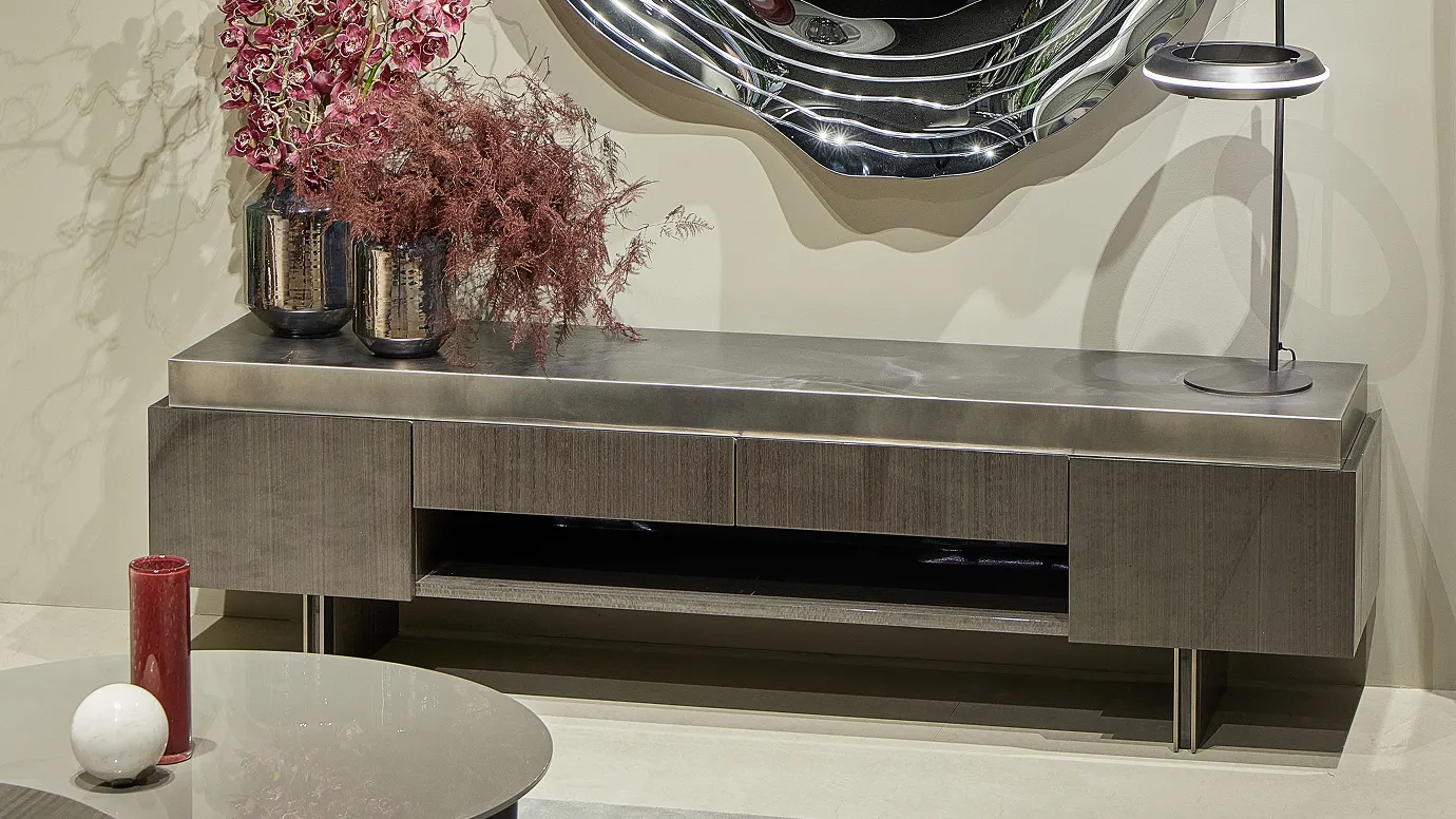 TV unit Stay