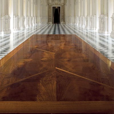 Fontana Table