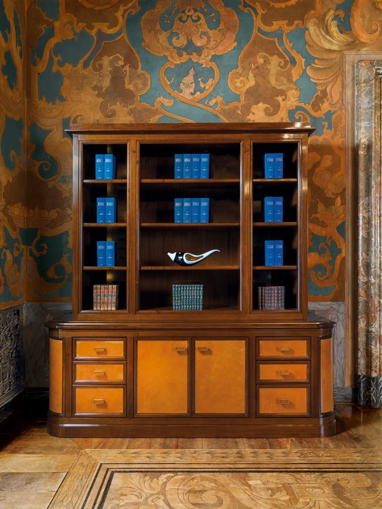 G20 Bookcase