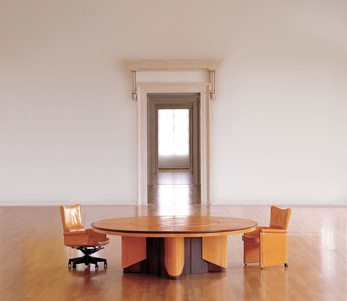 Planet Round Table