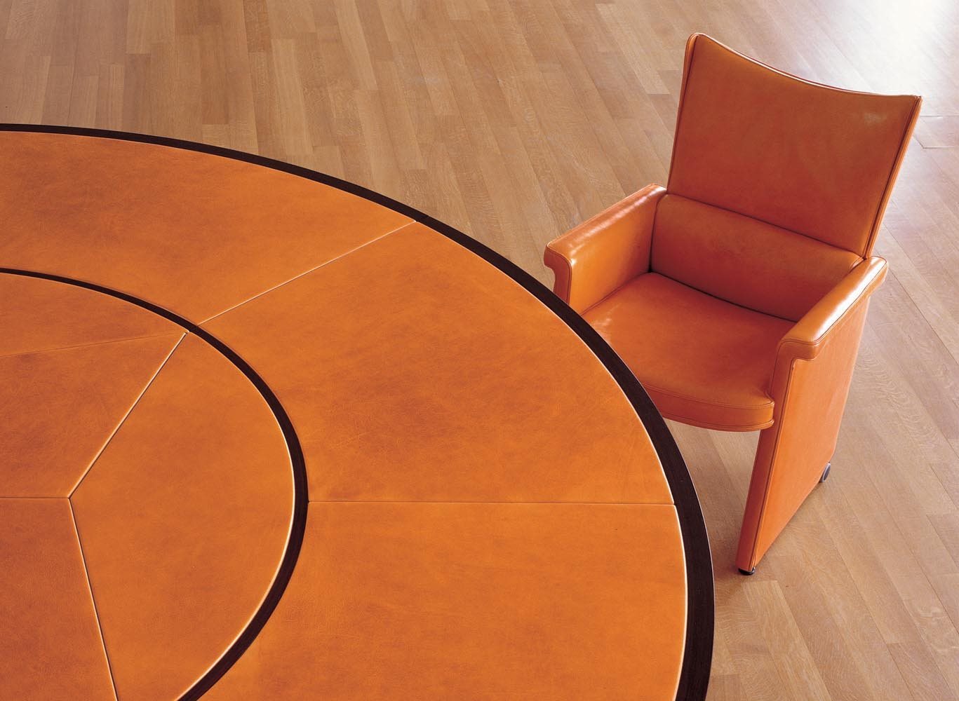 Planet Round Table