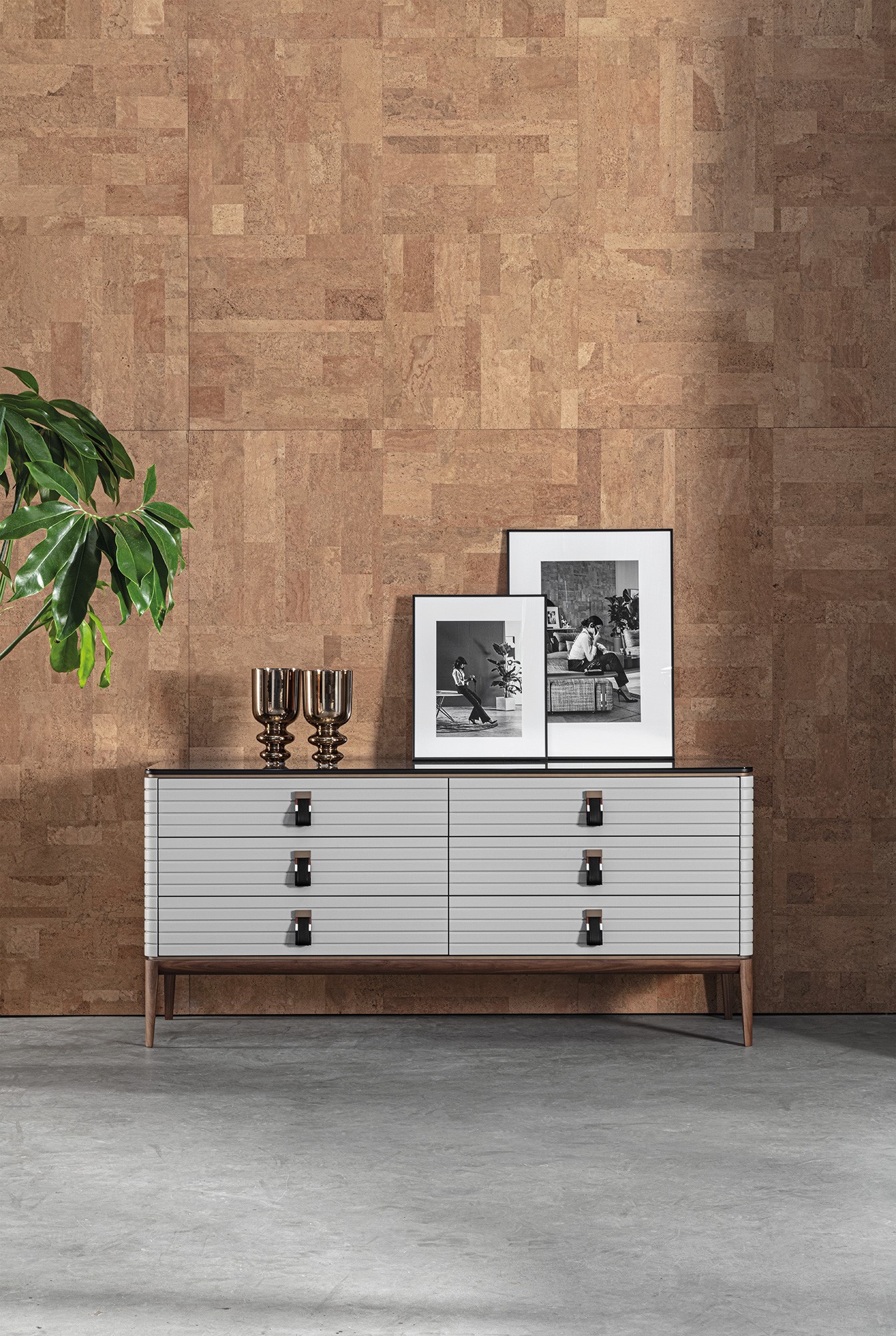 Levanzo Chest