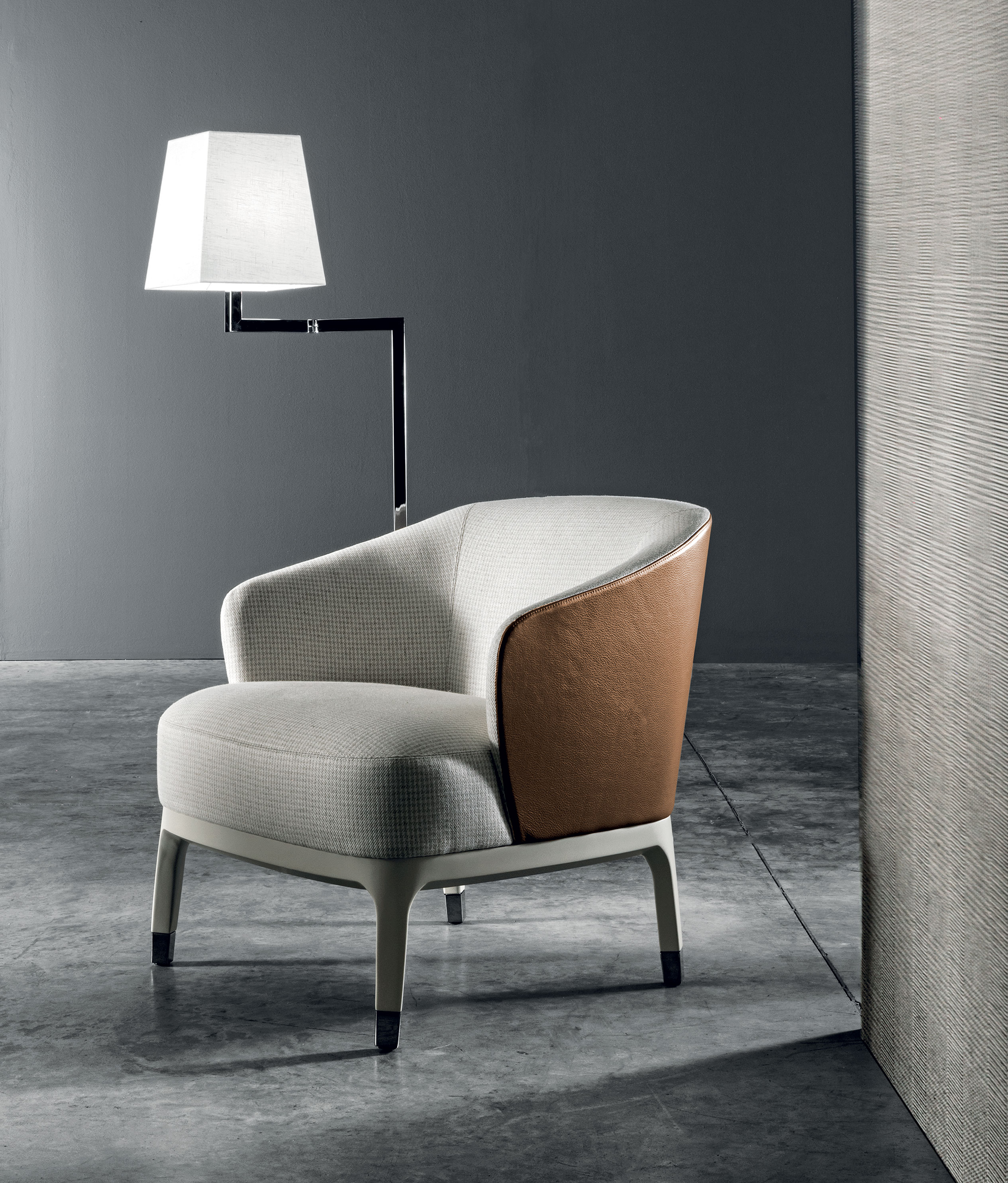 Lungotevere Armchair