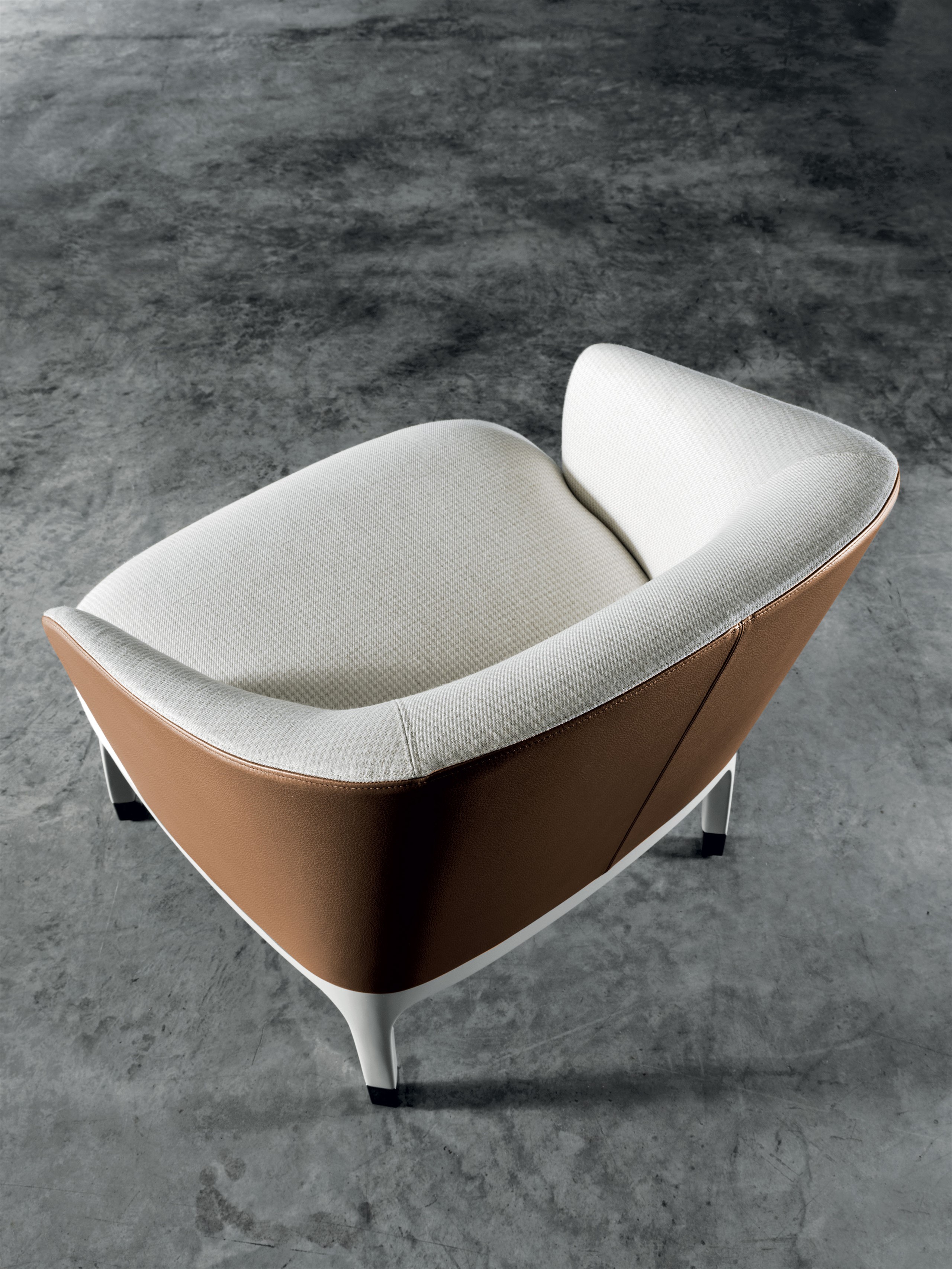 Lungotevere Armchair