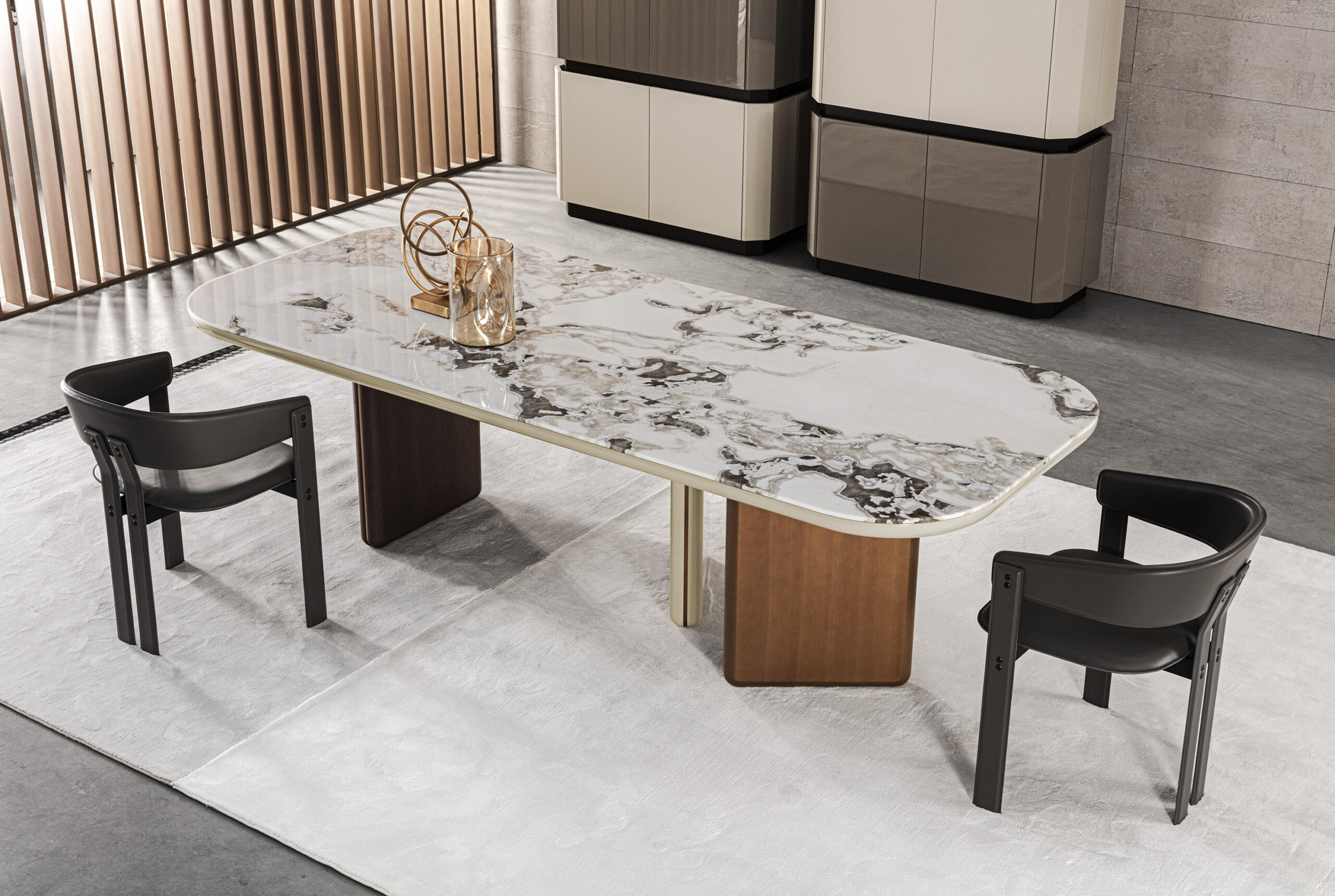 Maggiore Table