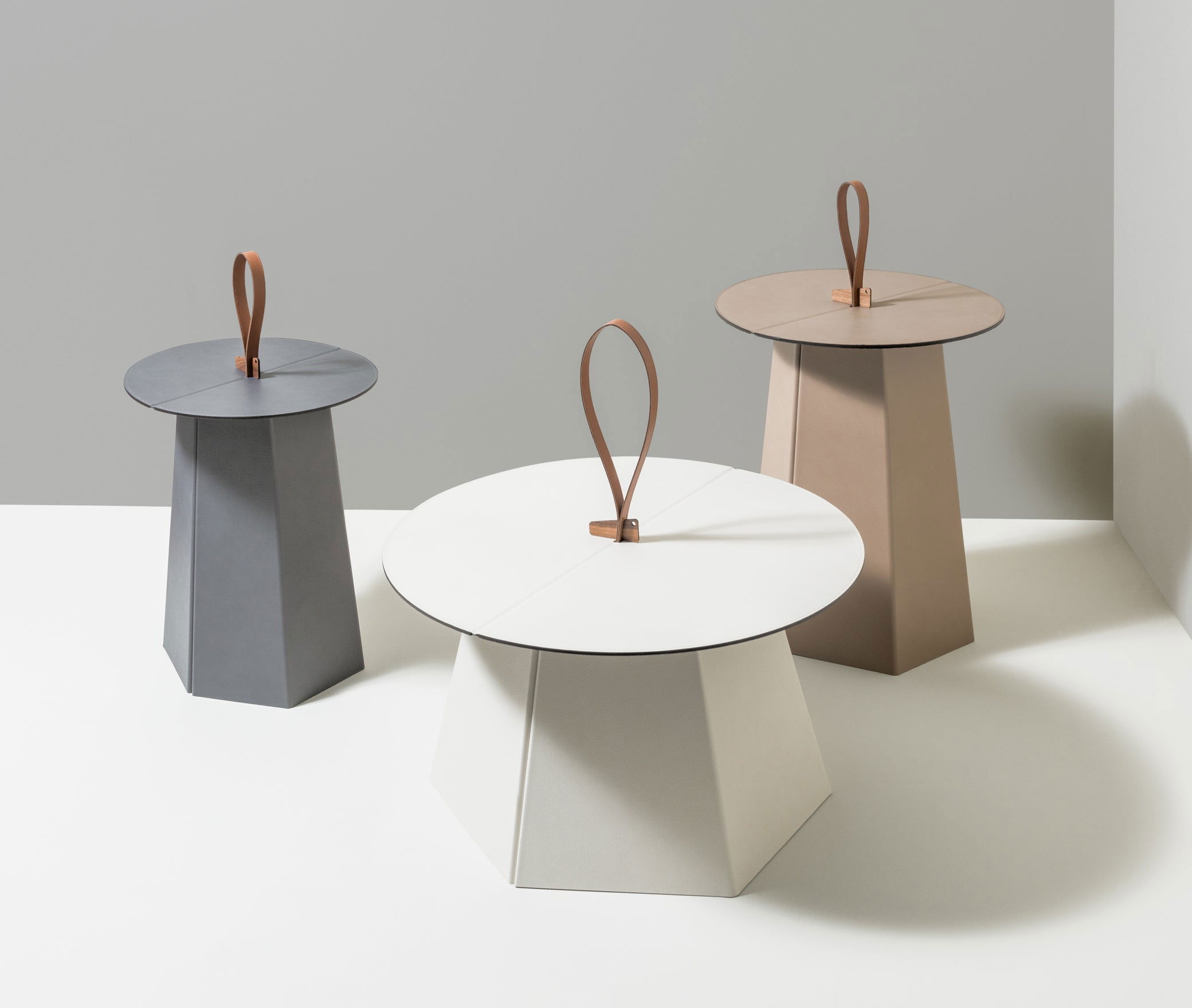 Aile Folding Table