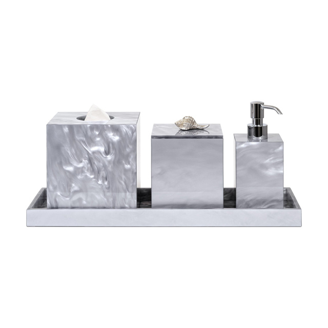 Bea Bathroom Set