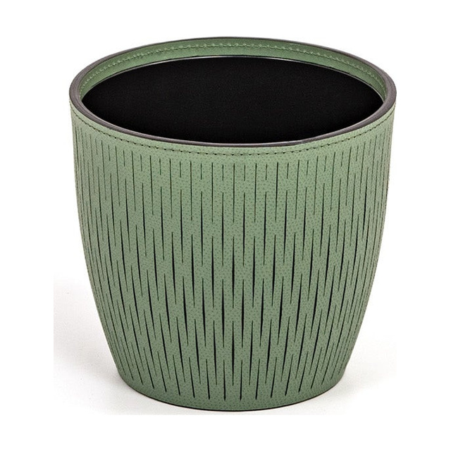 Silvy Vase