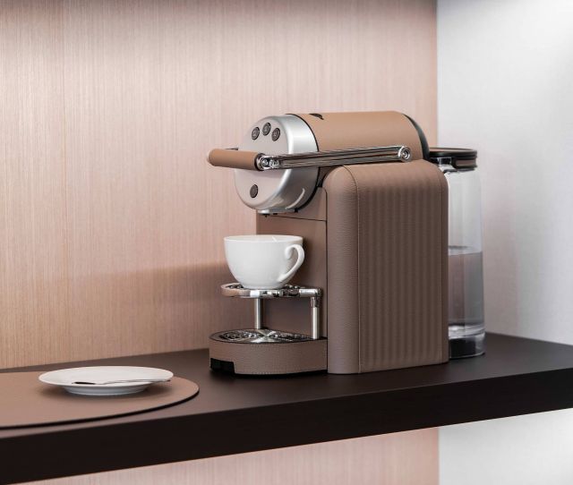 Pinetti Zenius Coffee Machine: Compact Design for Office & Yacht ...