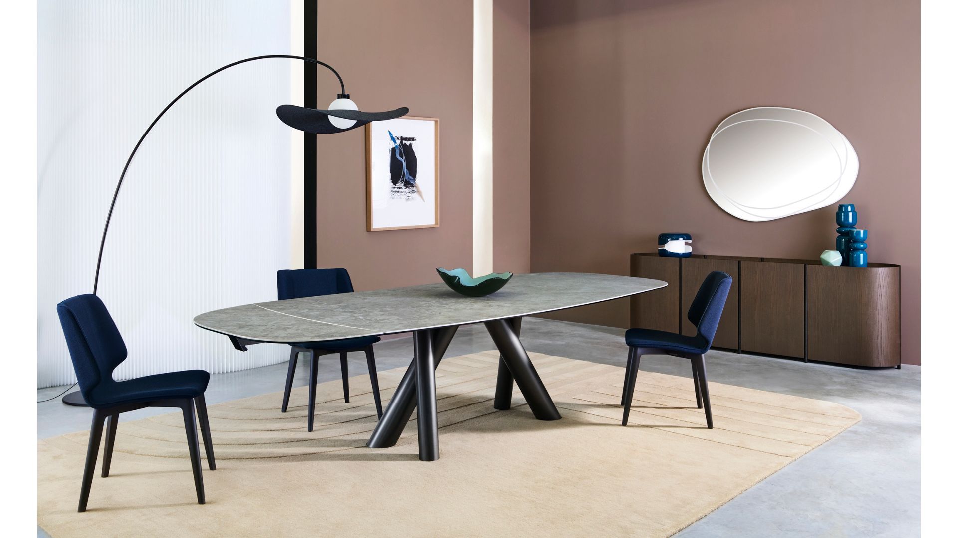 Curated visual reference: Visual Reference: Roche Bobois Ballet Dining Table Authorised Uae Dealer