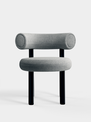 Polished Black Steel & Kvadrat Hallingdal 65 Grey 0116 / Kvadrat Hallingdal 65 - Grey (0116)