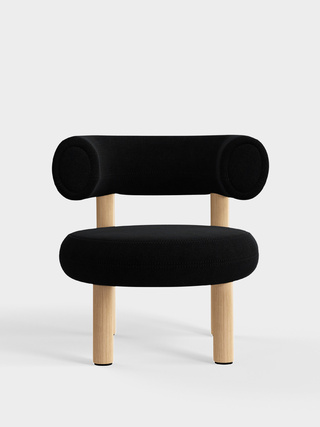 Brushed Natural Wood & Black Kvadrat Hallingdal 65 Wool Blend / Kvadrat Hallingdal 65 - Black (0190)