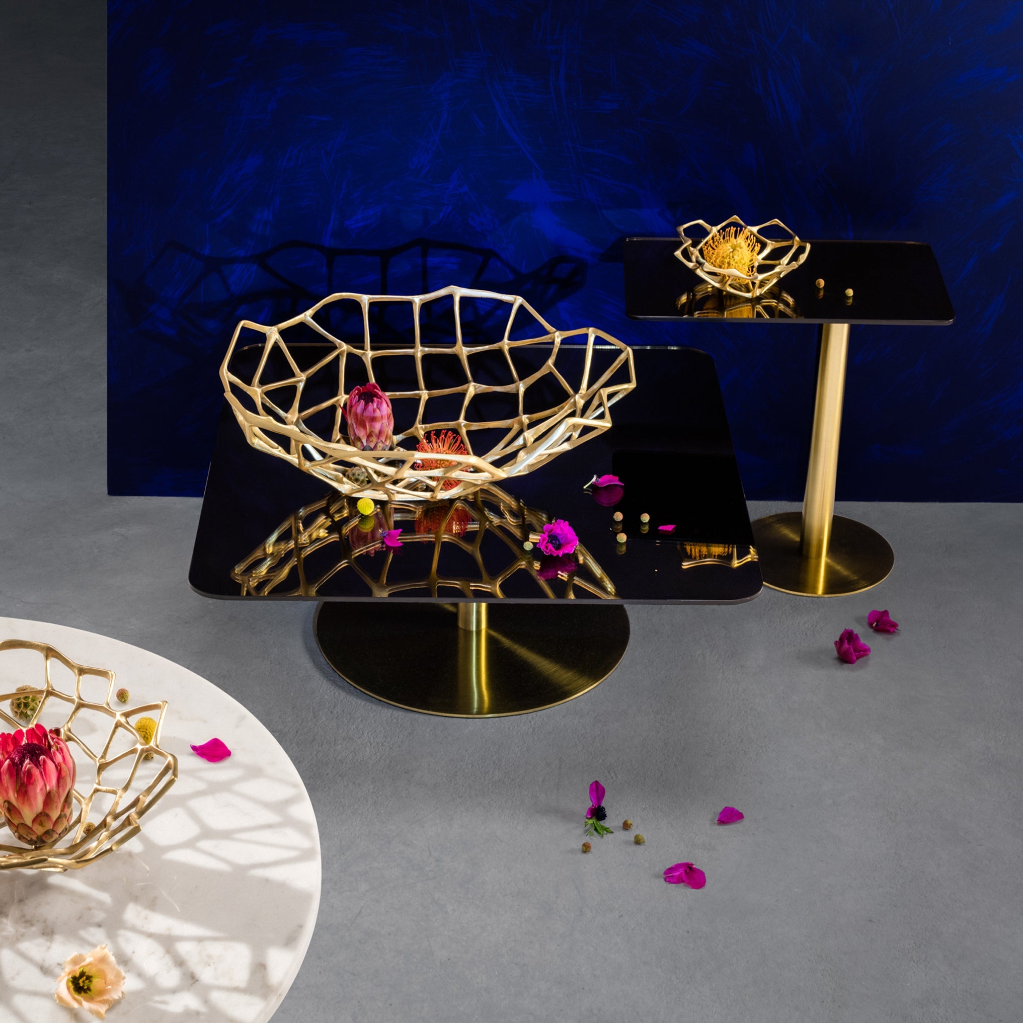 Flash Square Table