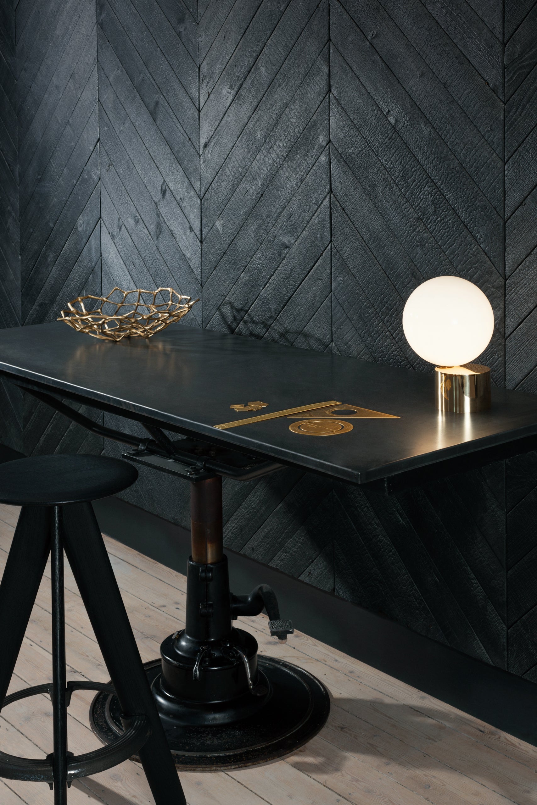 Slab Bar Stool