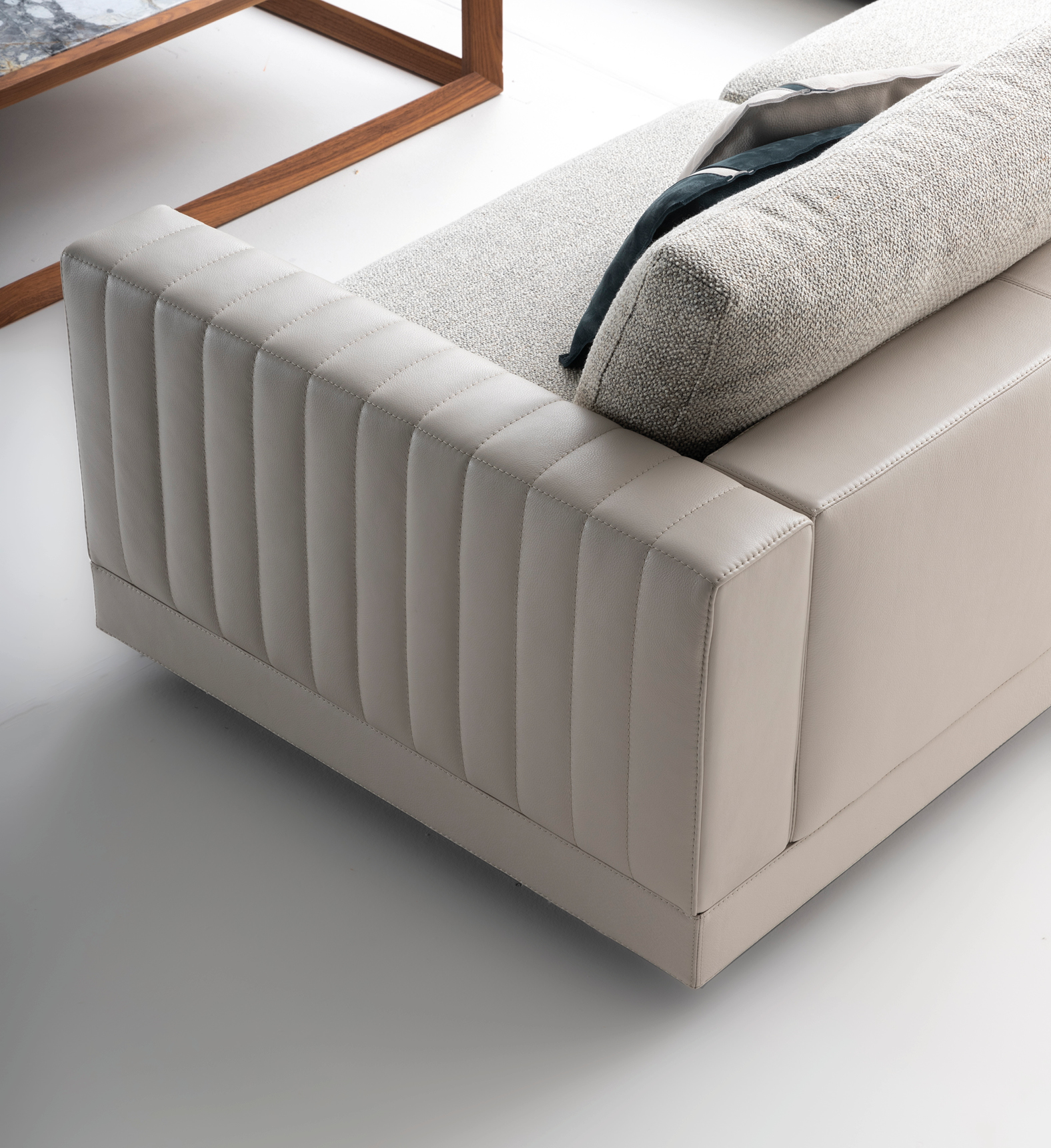 monroe sectional