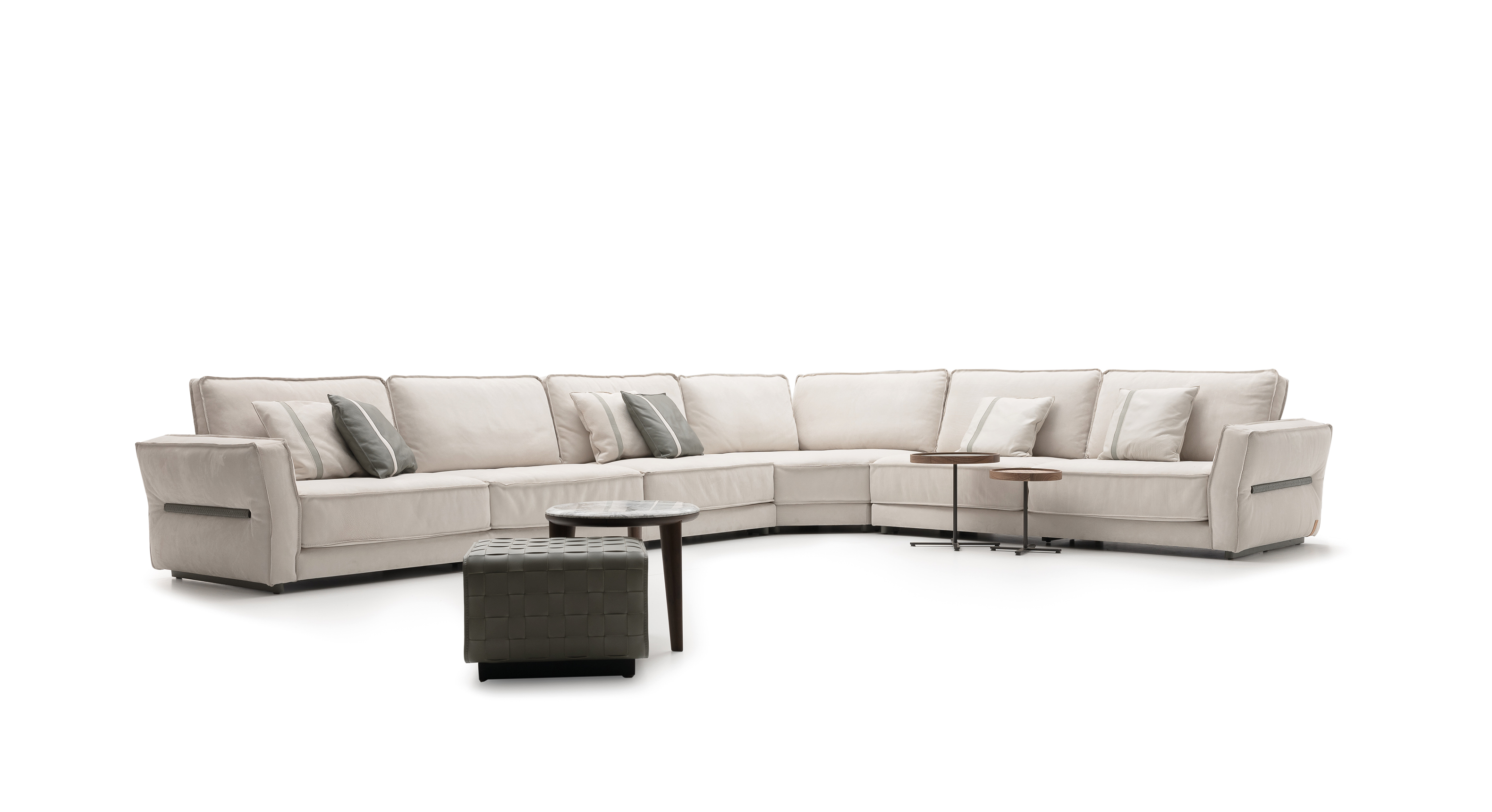 Robin Sectional