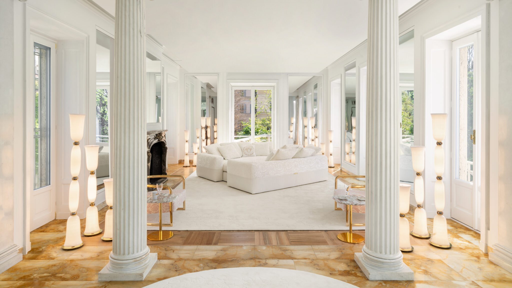 Versace Home Palazzo Versace Installation