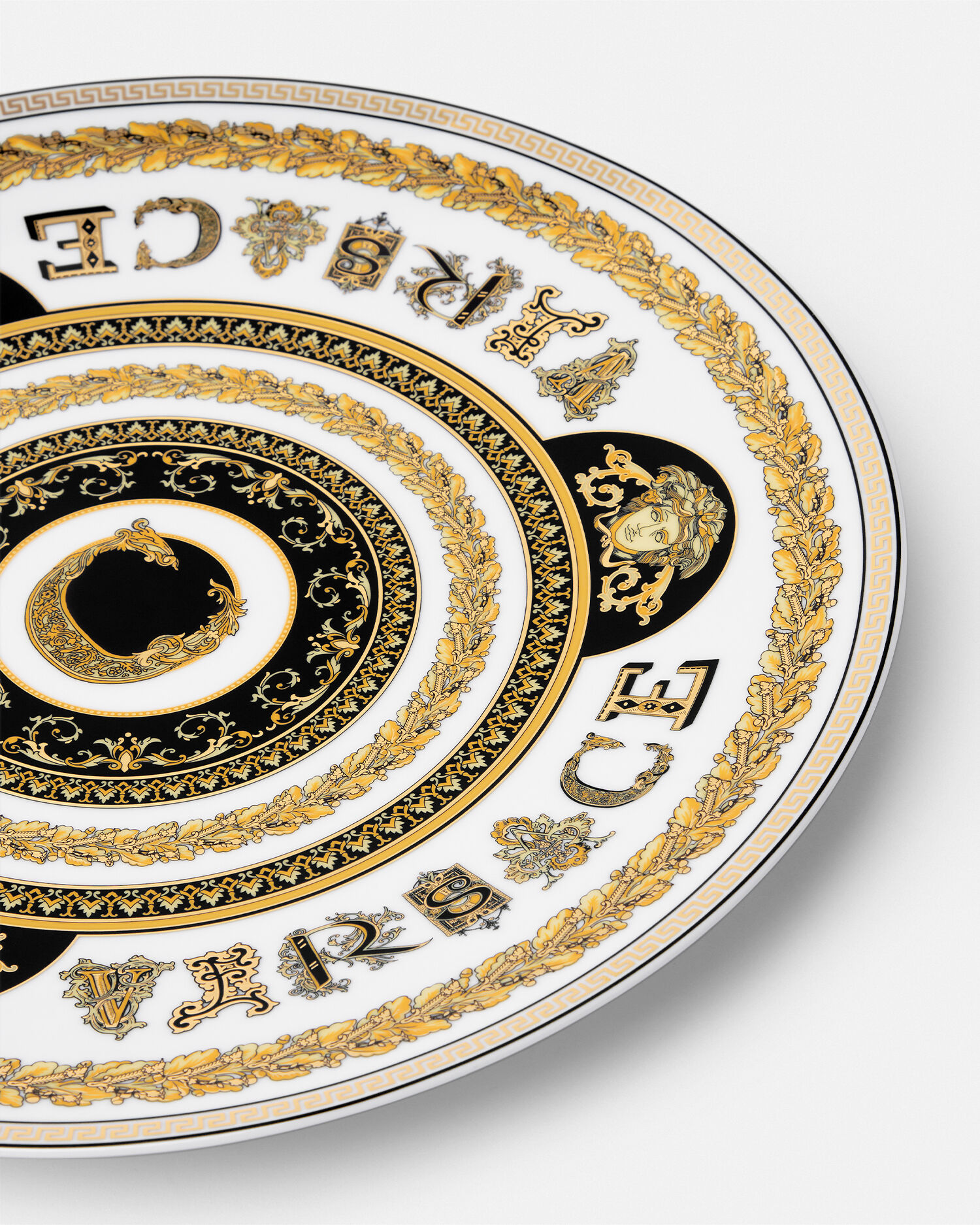 Virtus Alphabet C Charger Plate 33 cm