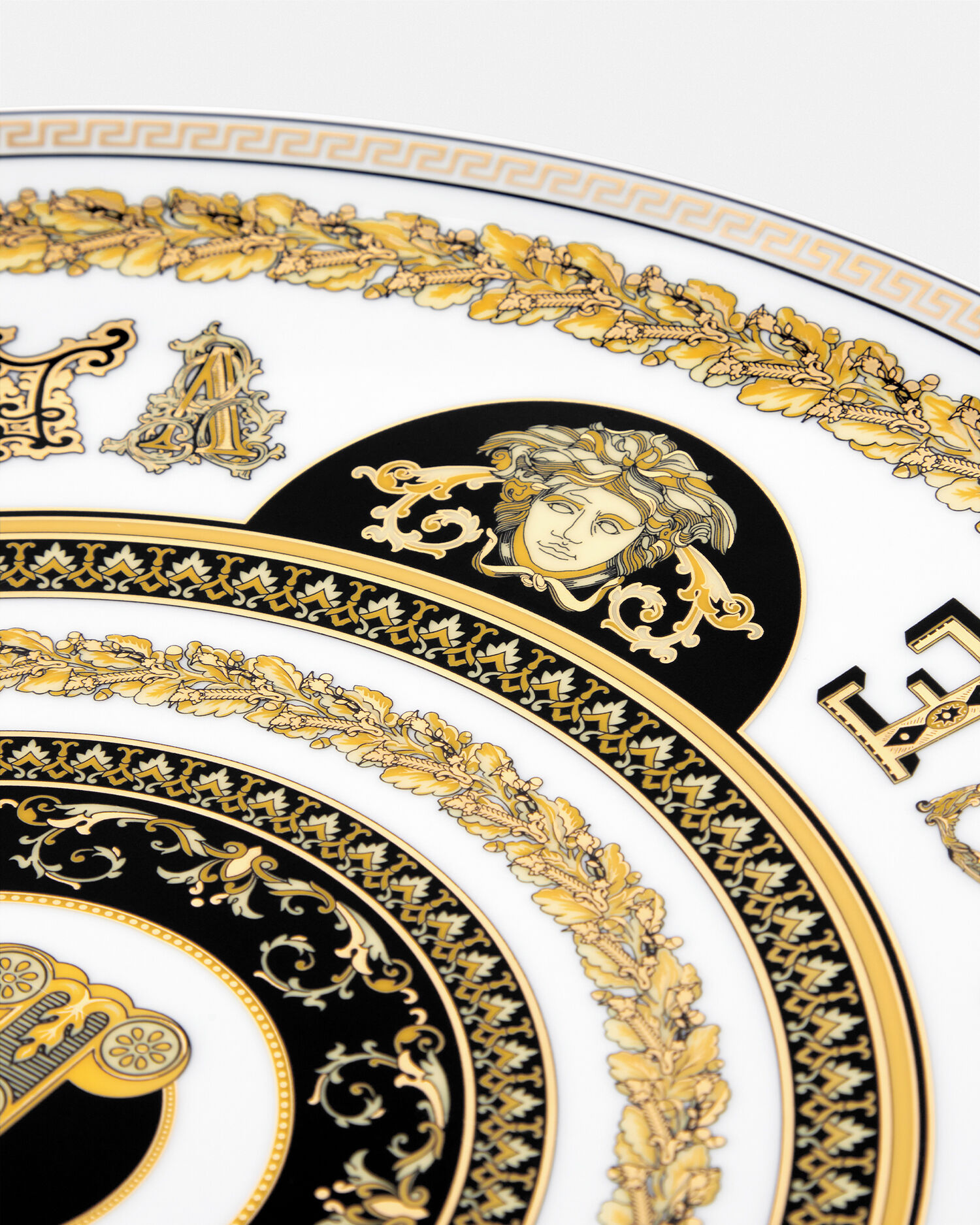 Virtus Alphabet I Charger Plate 33 cm