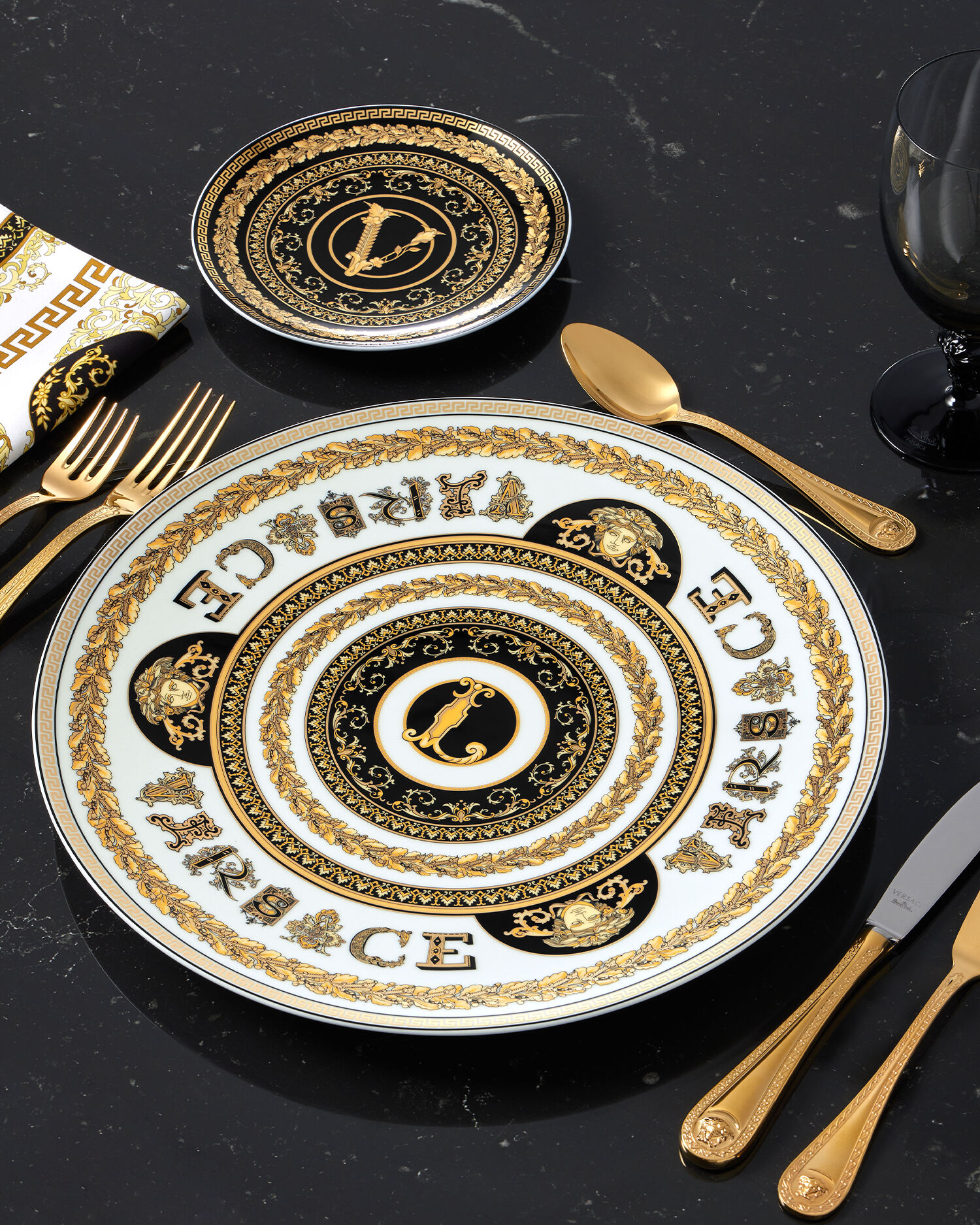 Virtus Alphabet L Charger Plate 33 cm